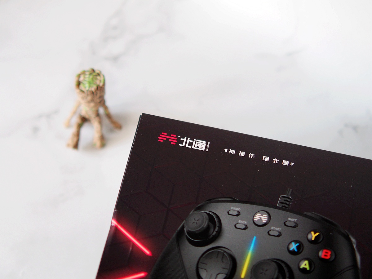 老玩家玩游戏乐在其中的原因是因为有了北通手柄