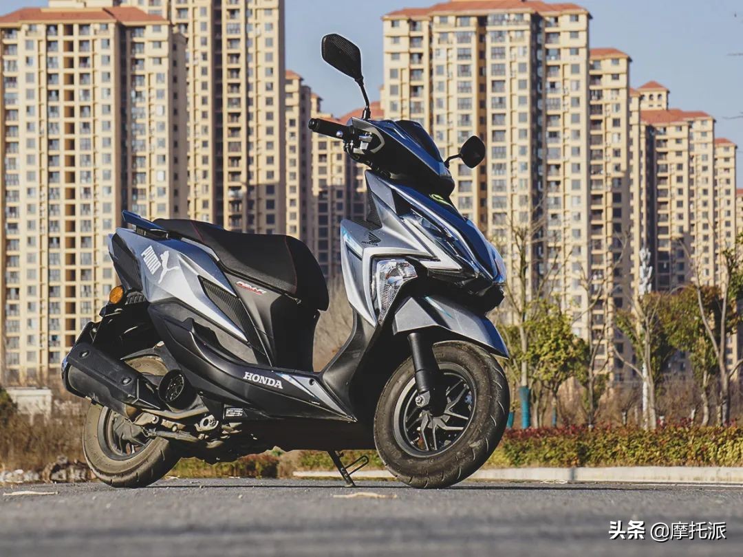 福禧&裂行&UY&NX：日系合资品牌125踏板四车对比-上