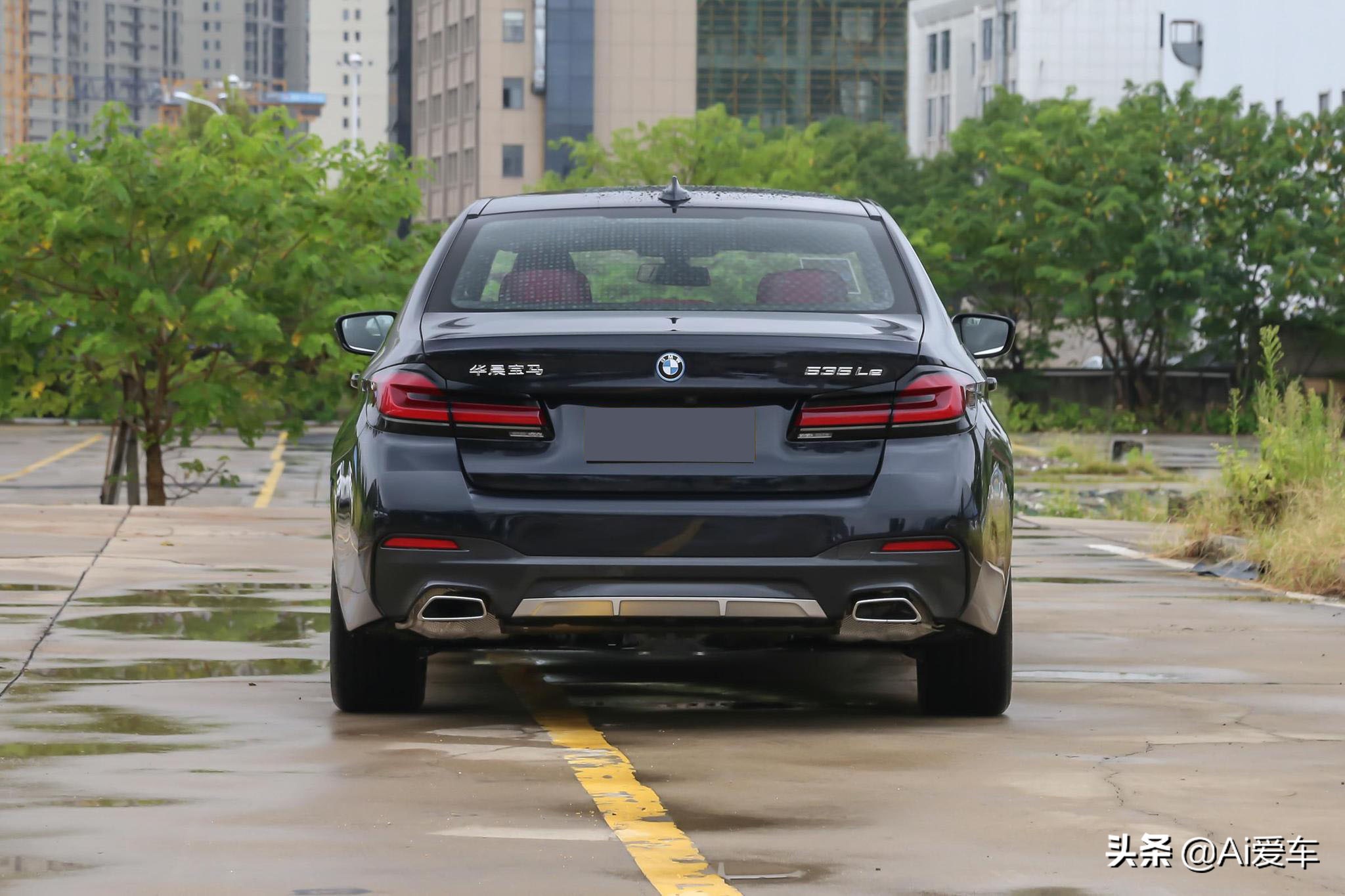1.5L油耗德系豪华家轿，轴长超3米1，便宜不要税，宝马5系PHEV