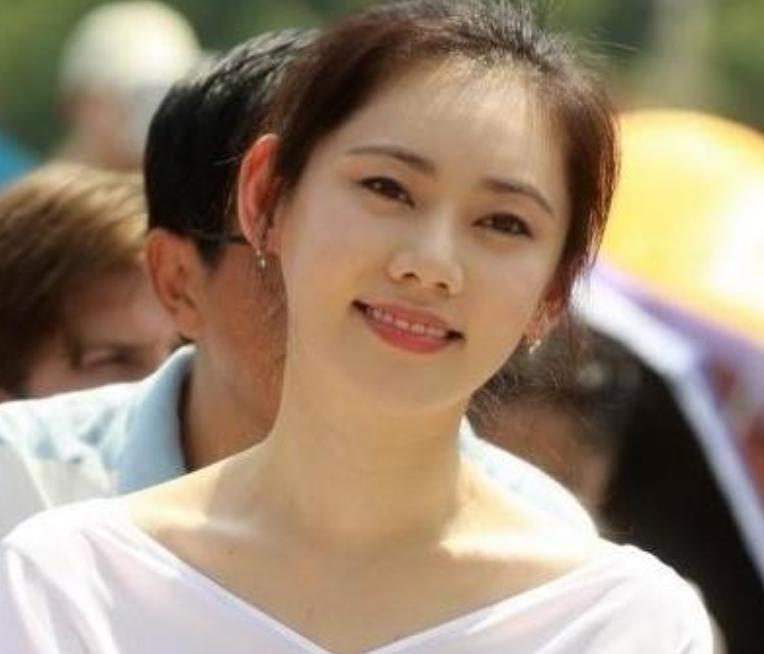远嫁中国的两位“韩国媳妇”：蔡琳和秋瓷炫婚后境遇为何大不同？