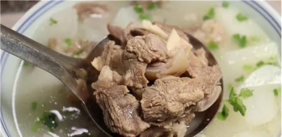 食在广东，味在四川，今天我看了一篇文章，在吐槽广东菜
