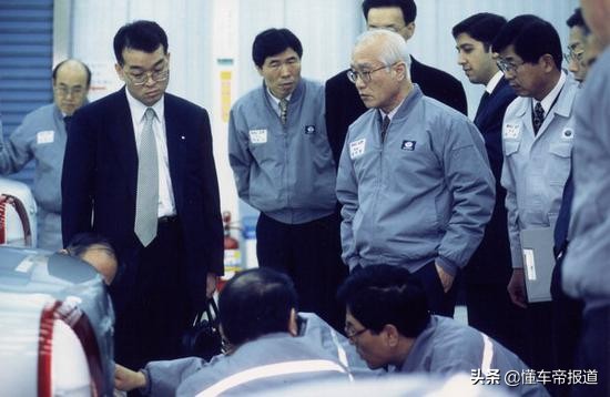 韩国汽车工业传奇人物 大宇汽车创始人金宇中去世