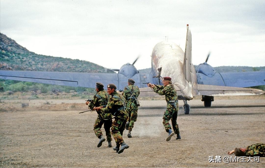 回望经典：《野鹅敢死队》铁与血的回忆