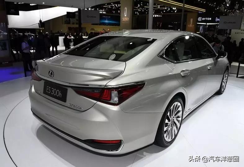 奥迪Q5L跌至31万，降价7万销量暴增，买它还是途观？