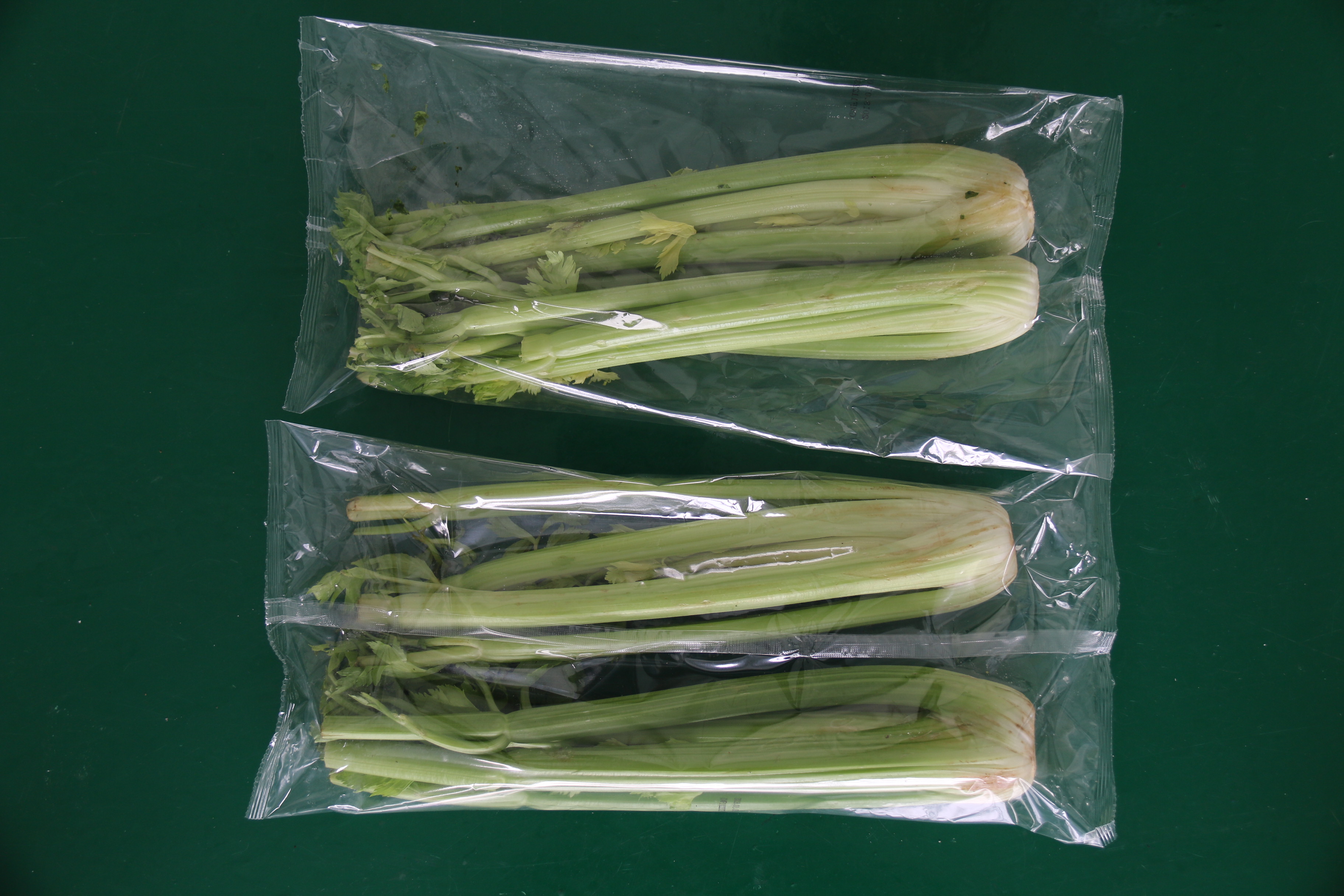 蔬菜打包贴标称重包装 青菜包装机 蔬菜叶菜自动包装机