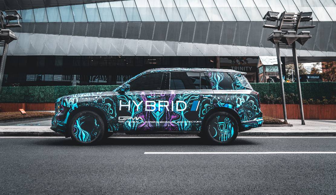 堪称“国产版汉兰达”，5米车长+丰田混动，全新传祺GS8能火吗？