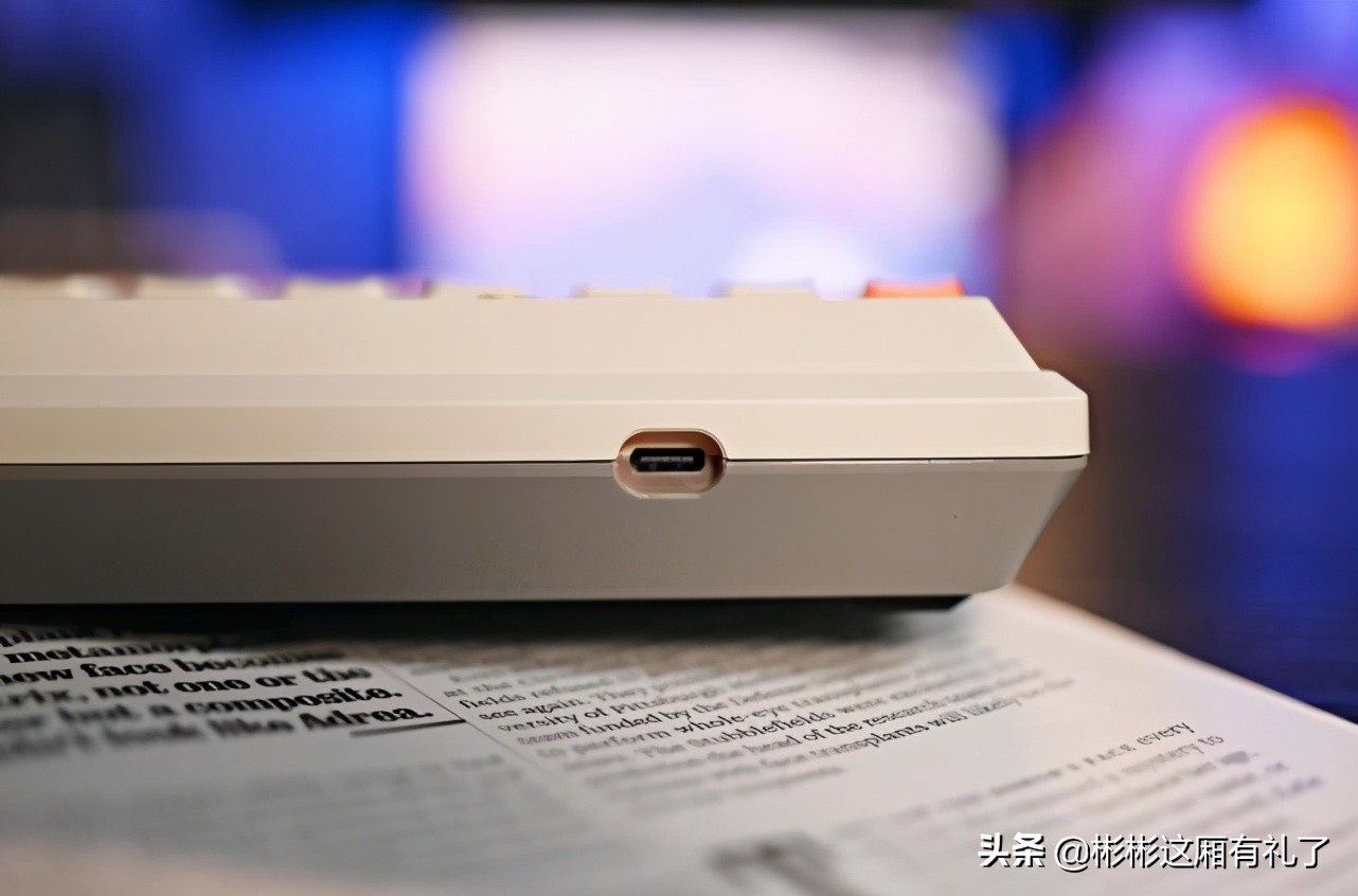 几把国外的复古机械键盘，还有国货杜伽FUSION