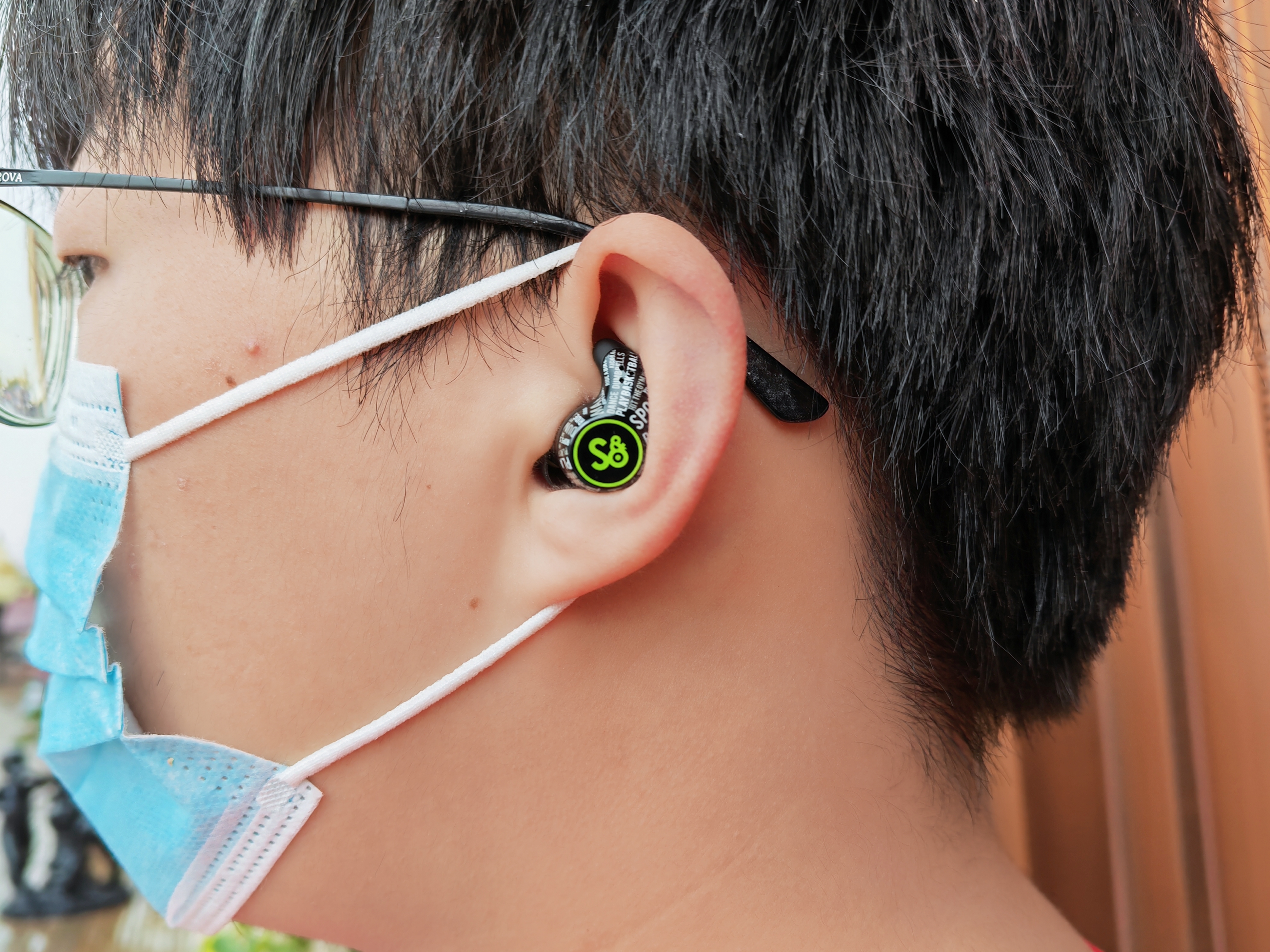 辨识度这么高，还有睡眠降噪功能，魔浪S蓝牙耳机不走寻常路