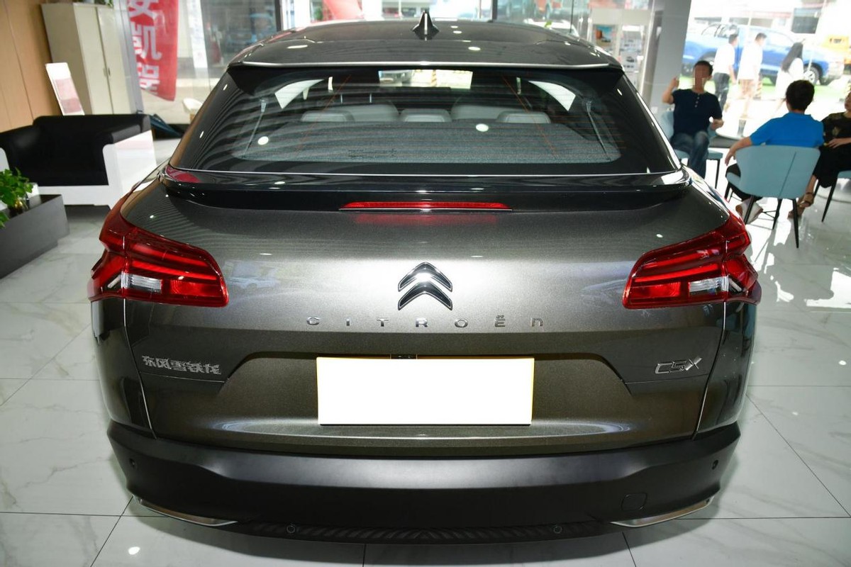 良心的合资车，可变悬架+8AT，颜值高，带你看14万多的凡尔赛C5 X