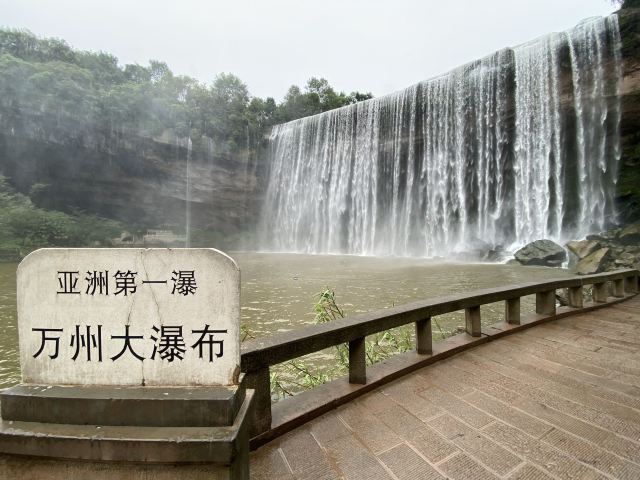 重庆旅游打卡必去景点(重庆旅游必打卡网红景点)