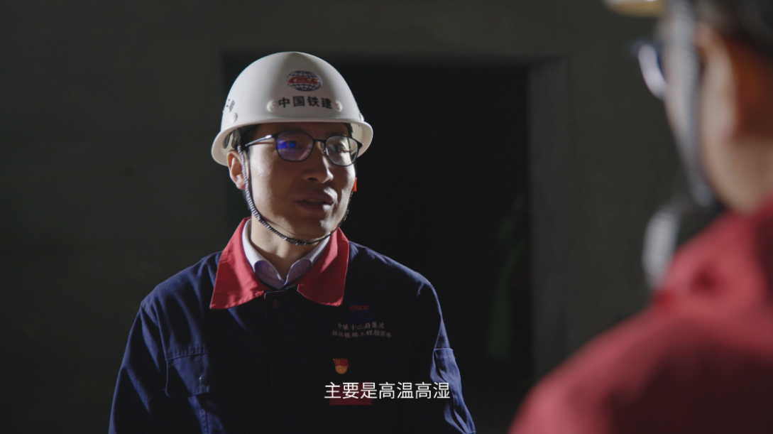 比亚迪汽车探访川藏铁路拉林段，致敬为国开路者
