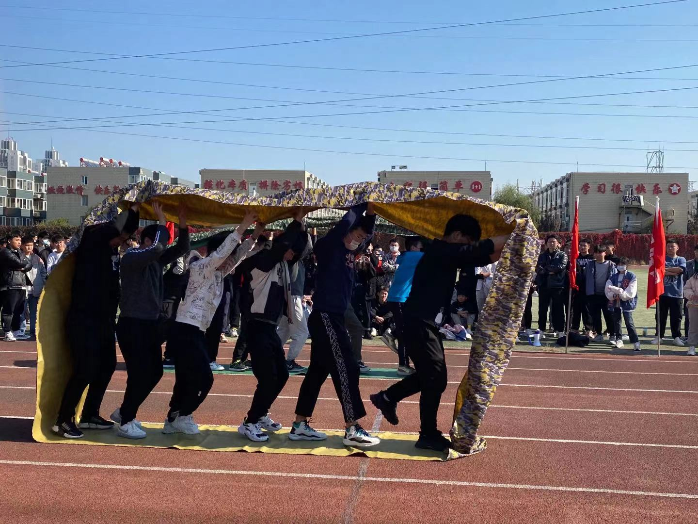 好的教育是培養(yǎng)技術(shù)過(guò)硬、體魄強(qiáng)健，八維物聯(lián)網(wǎng)運(yùn)動(dòng)會(huì)完美落幕