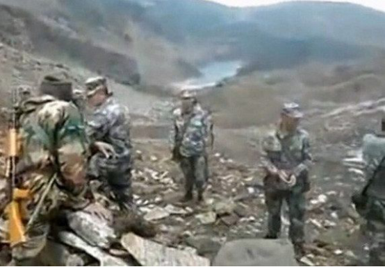 ӡ������2004���������ʧ��9����Ա����������װ���Ӷ��㲻��