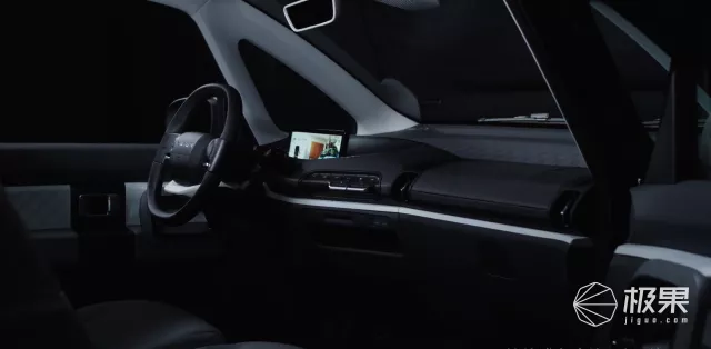 五菱再发豪华版mini EV！充电1小时能跑200公里，下一个买菜街车