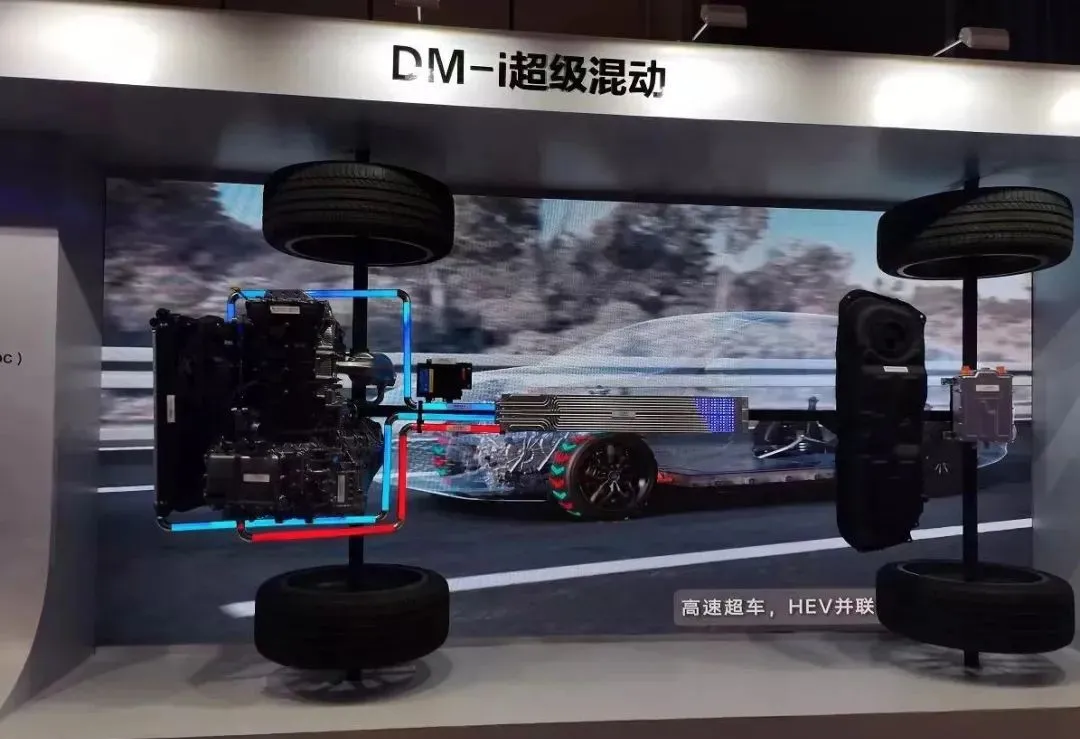 技术驱动产品价值，2022款宋Pro DM-i要做燃油SUV颠覆者