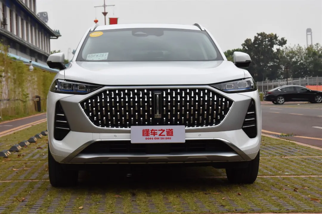 试驾：WEY摩卡，它挑战豪华品牌SUV