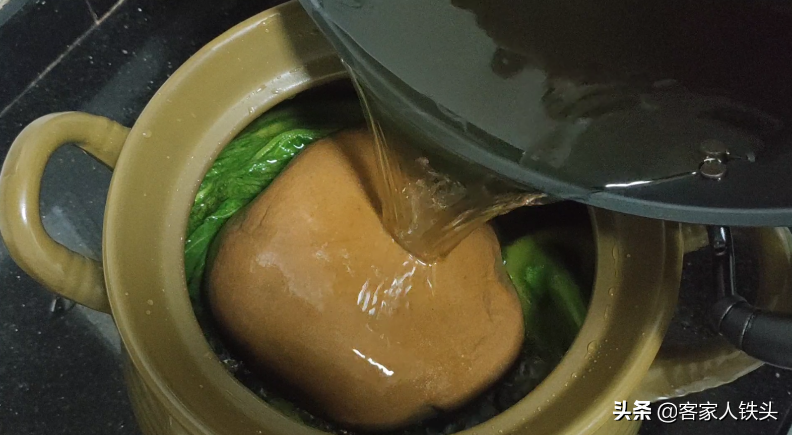 客家酸菜怎样做？教你2种家常做法，爽脆好吃，一次做10斤不够吃