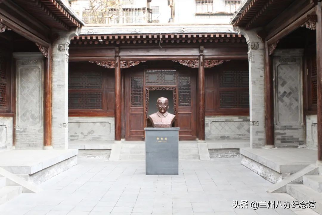在线观展 