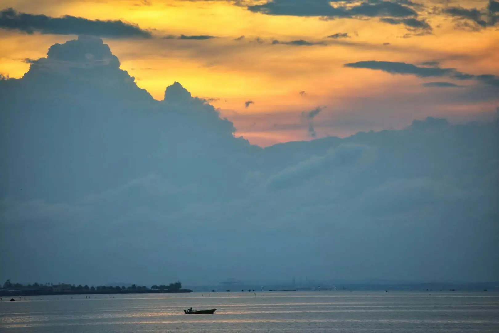 千岛之国印度尼西亚：其实这里有上万个小岛，美景天堂数不胜数