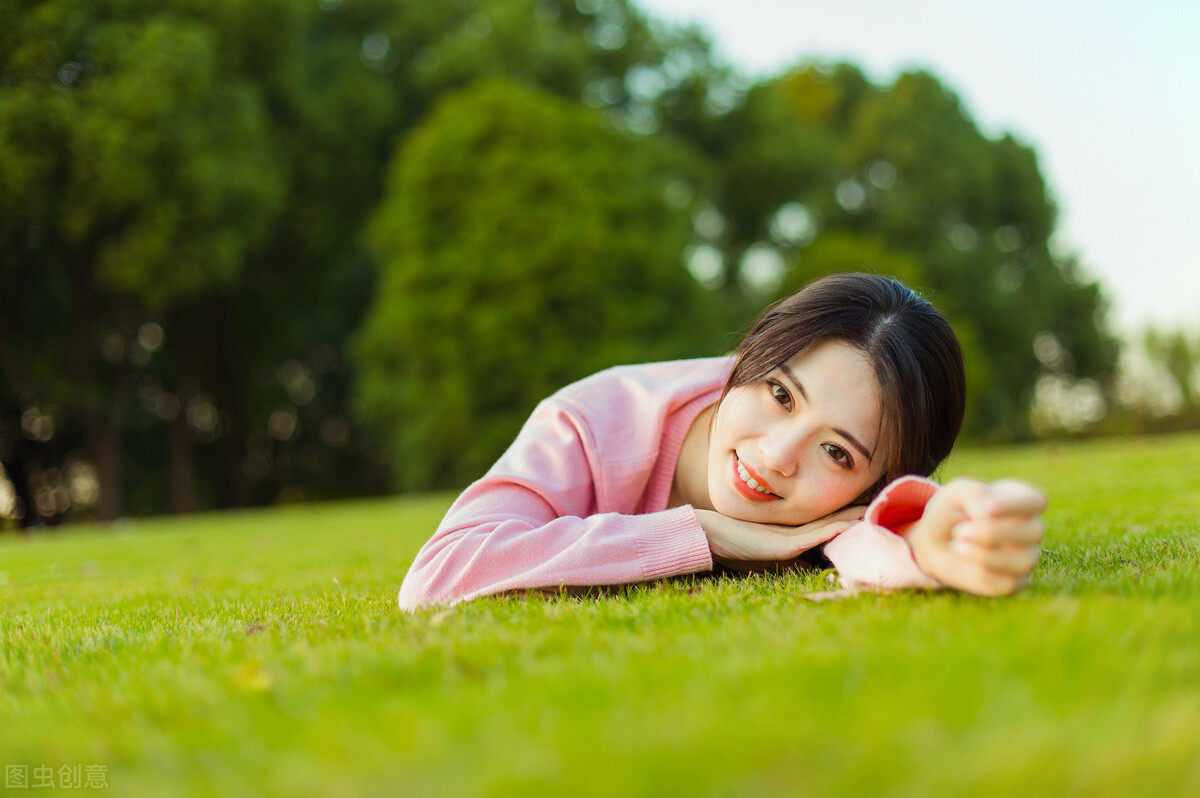 “妤”字怎么读？牛年女孩取名寓意美好、富有涵养的佳选