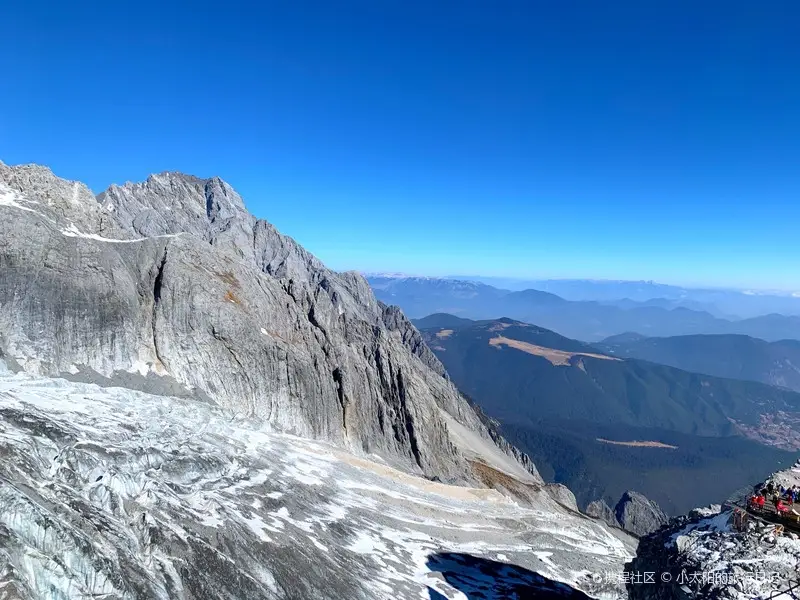 丽江玉龙雪山海拔多高（玉龙雪山索道海拔多少米）