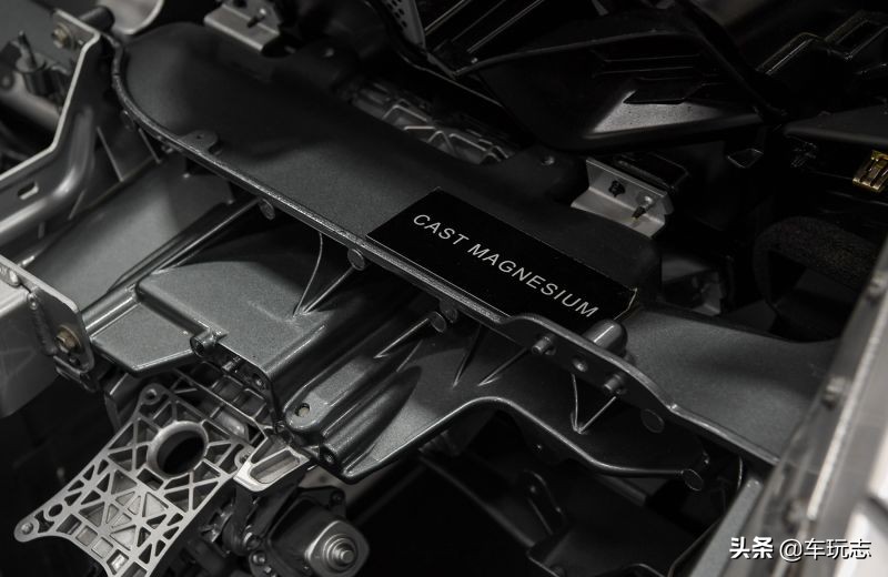 雪佛兰还没有能力超越兰博基尼：2020款克尔维特Corvette C8