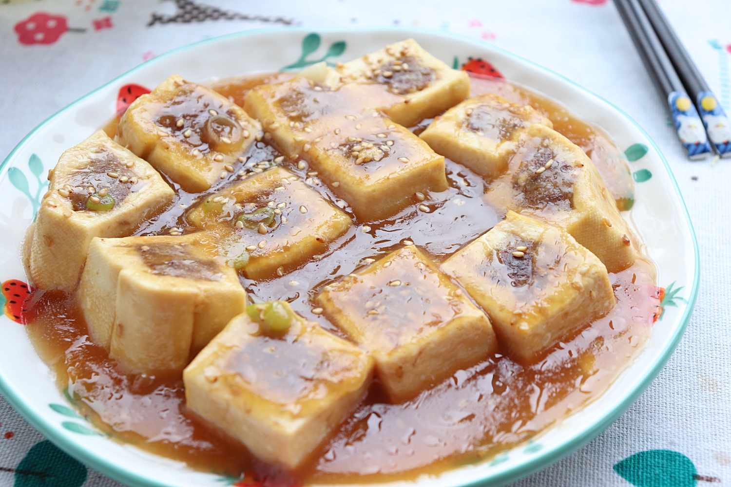 自制豆腐酿肉，两种营养食材结合一起，简单烹饪就能做出美味