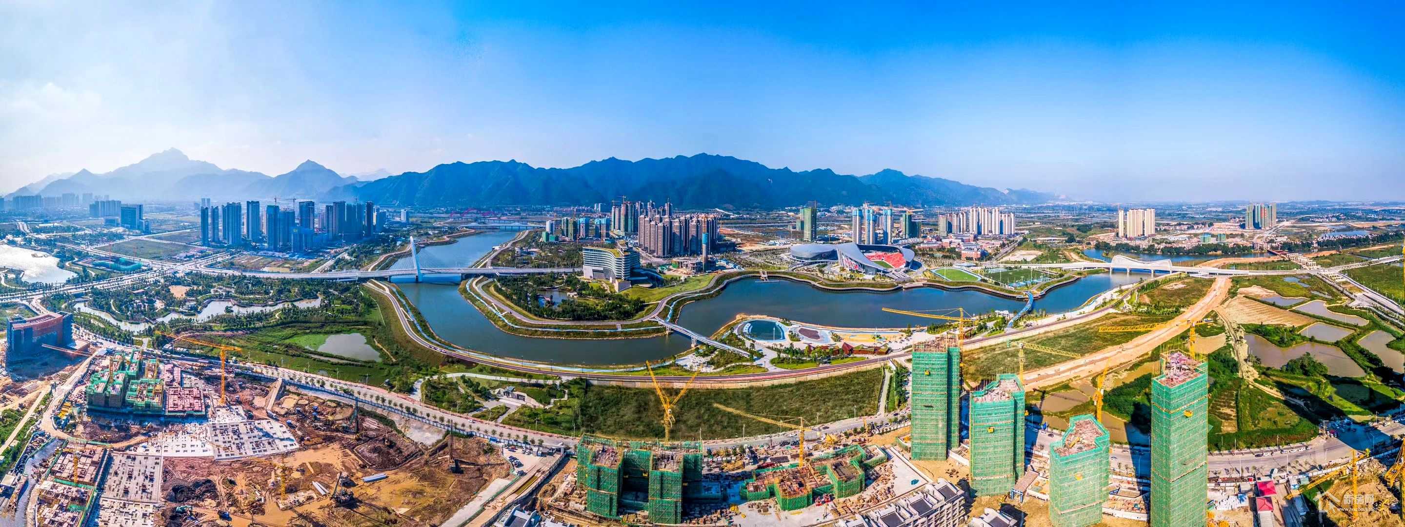 第三个城市就是肇庆,它在2019年10月到2020年10月这段时间房价的跌幅