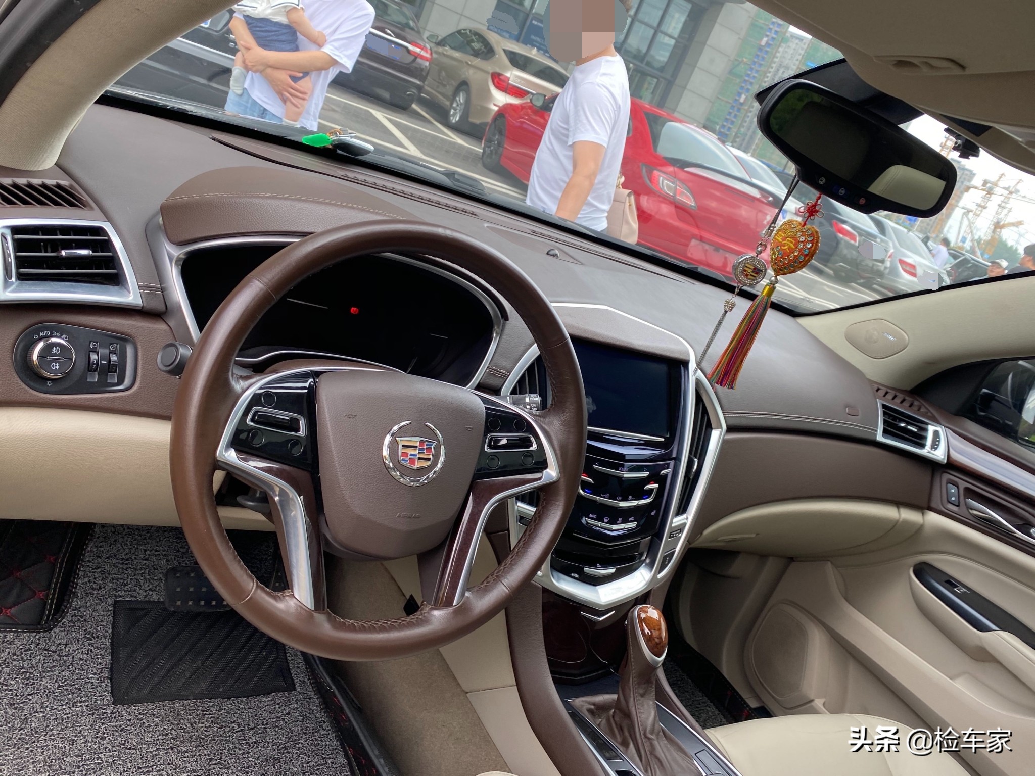 大排量进口SUV，12万买凯迪拉克SRX值不值？网友：白菜价都没人要
