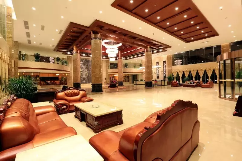 长沙到凤凰古城旅游攻略自由行(长沙张家界凤凰古城自由行攻略)