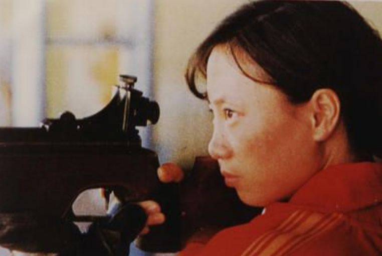吴小旋：中国第一个女奥运冠军，留学后离开祖国，举家搬迁美国