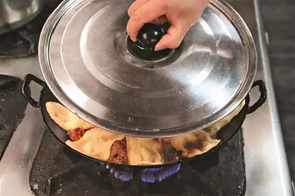 地锅菜当前开店低成本，高利润，食客和餐饮同行一致认可的单品