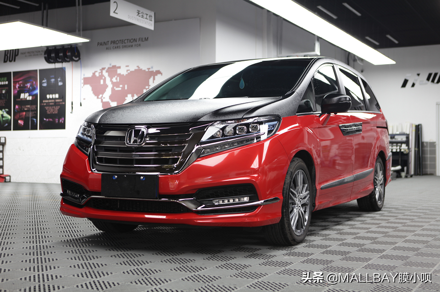 本田艾力绅哪个颜色好看(搭配上这"红与黑"的双拼色)_【读车号】