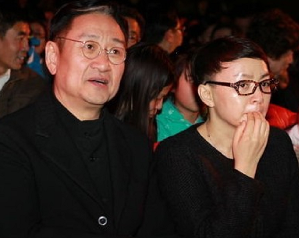 宋丹丹第一任丈夫(宋丹丹第一任丈夫照片)-情感知识库-动动脑