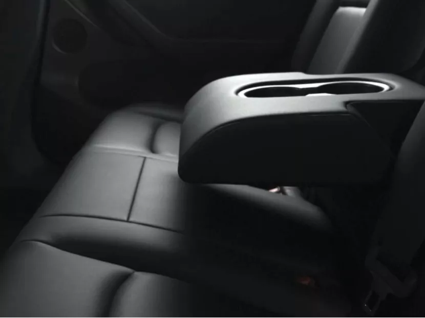 Model 3降价不远了，特斯拉Model Y杀入27万，影响到底有多大？
