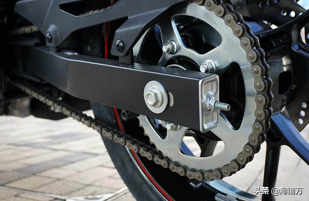 国内最畅销的250“跑车”铃木GSX-250R实拍解析