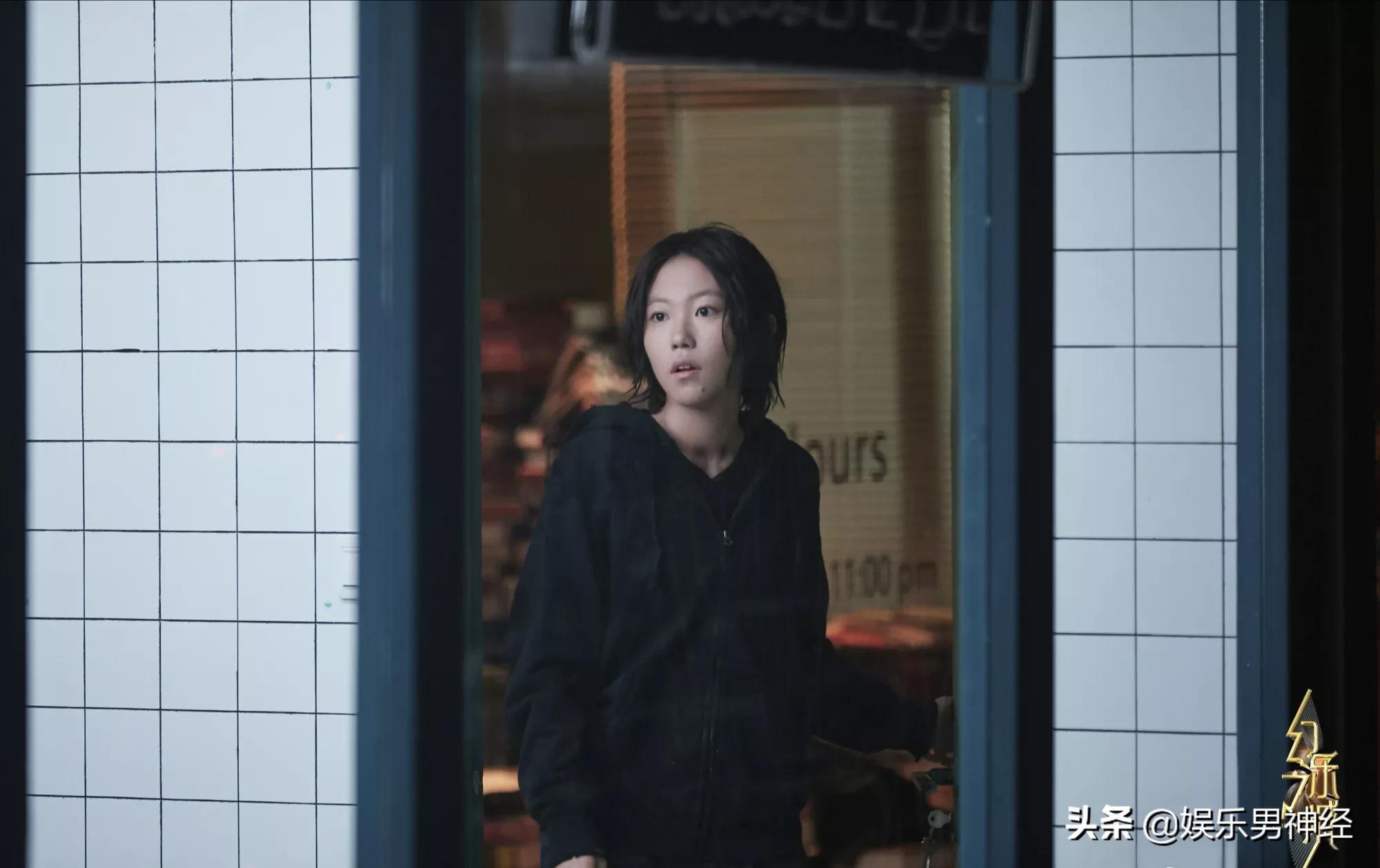 你以为窦靖童只是王菲窦唯的女儿吗，她的人生远比你想象的精彩