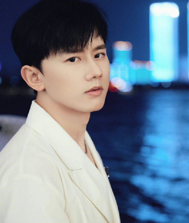 冬季女時尚服裝的視頻（冬季時尚女裝搭配）