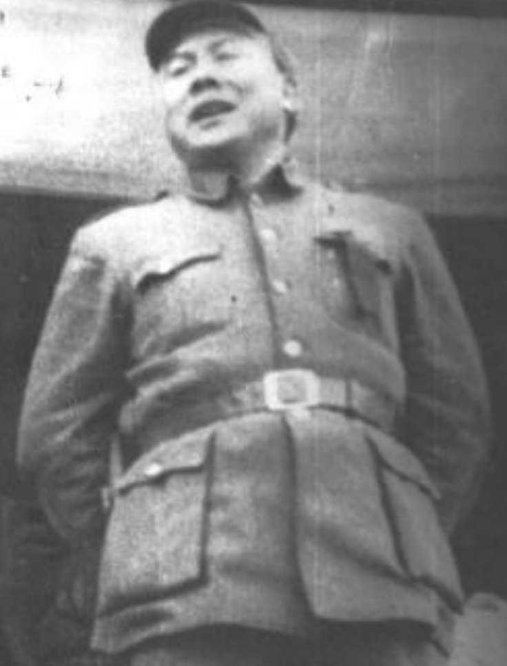 1934年，一名乞丐来到瑞金点名要见周恩来，三天后红军开始长征