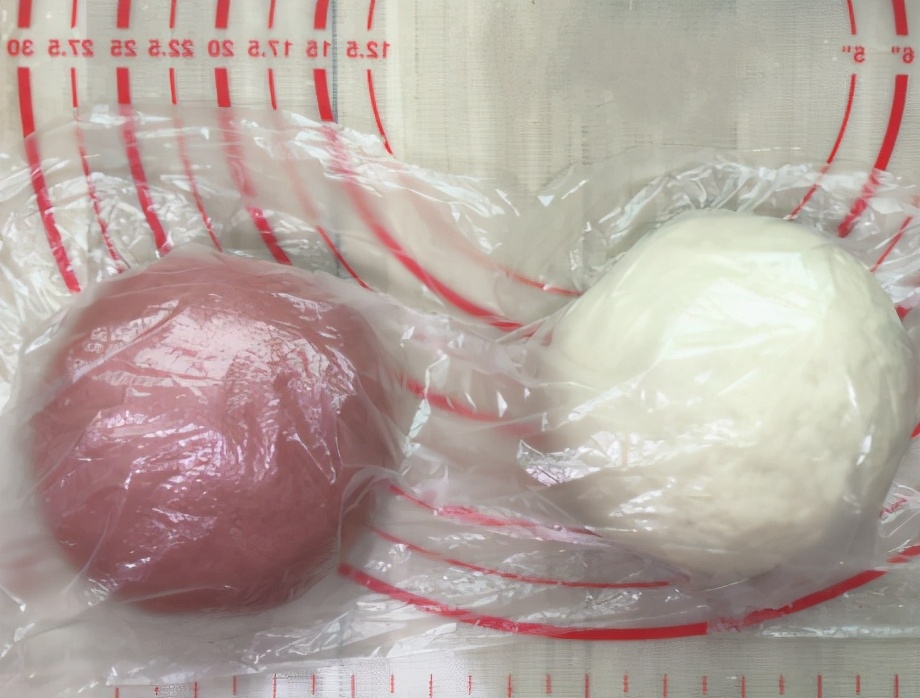 过年蒸馒头时，牢记“1放2不做”，出锅馒头松软有嚼劲，不塌陷