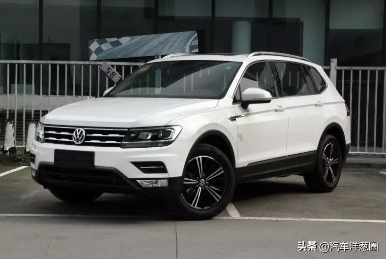 奥迪Q5L跌至31万，降价7万销量暴增，买它还是途观？