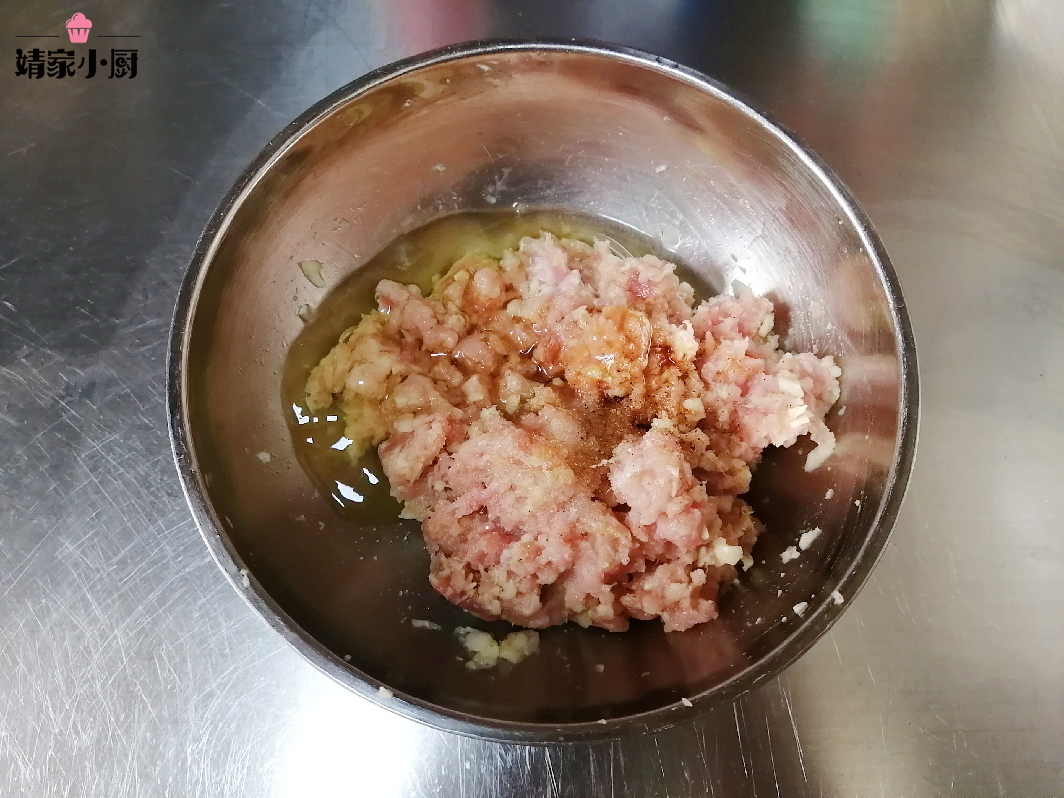 软糯飘香的“糯米肉丸”简单又美味，一口一个吃不够
