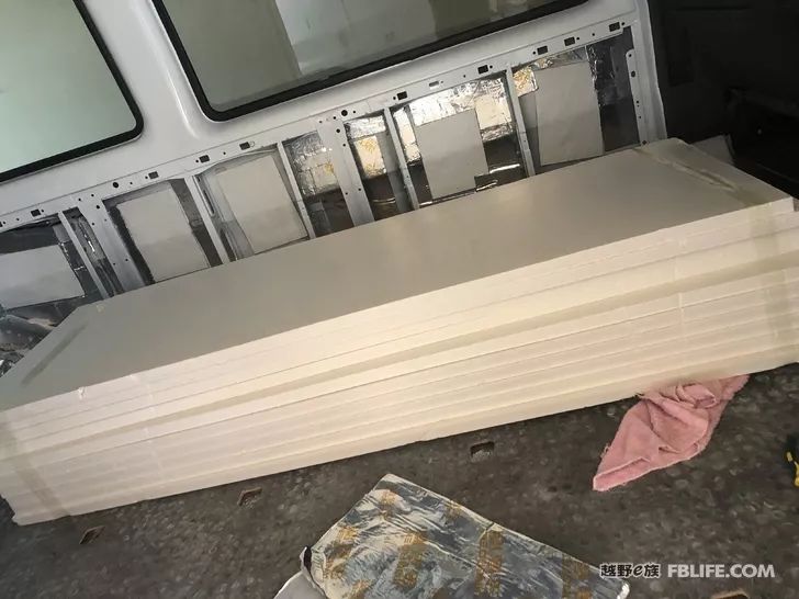 房车中毒颇深，e族车友自改福特全顺新时代（2）