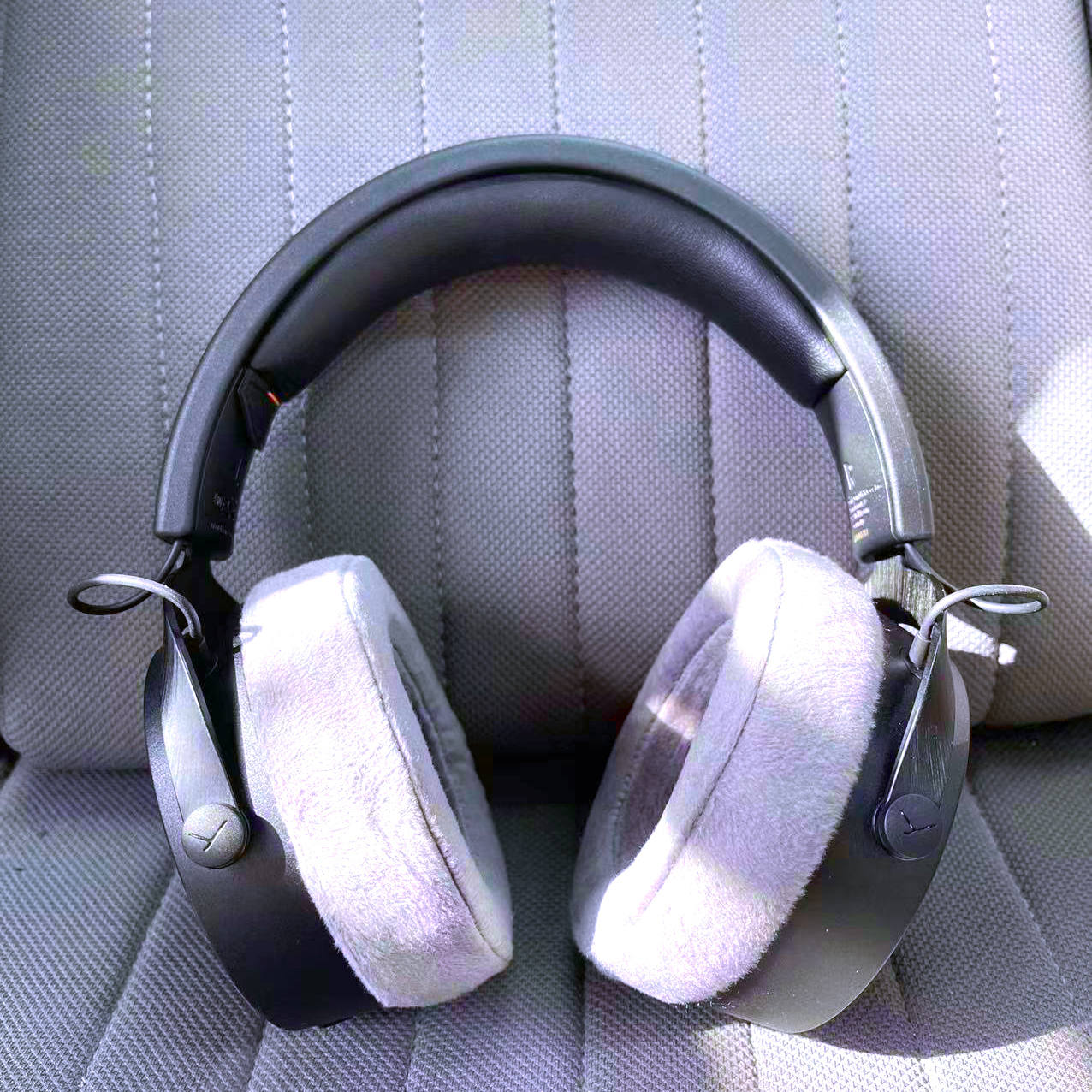3000预算选耳机，HIFIMAN Edition XS 还是拜雅 DT 900 PRO X ?
