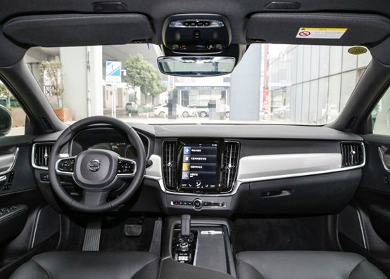 40万买辆豪华轿车 真实用车成本是怎样
