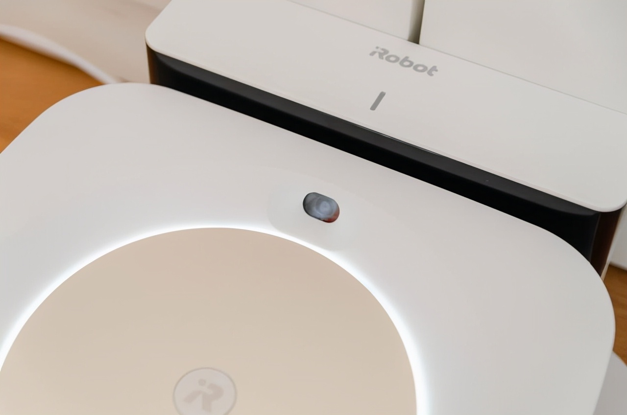 擦地机到底行不行？iRobot m6擦地机器人测评，结局出乎我的预期