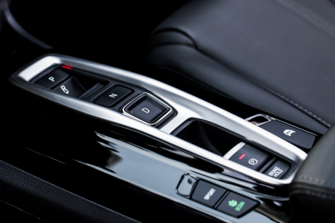 试驾凌派（CRIDER）锐·混动 年轻人选择它的五大理由