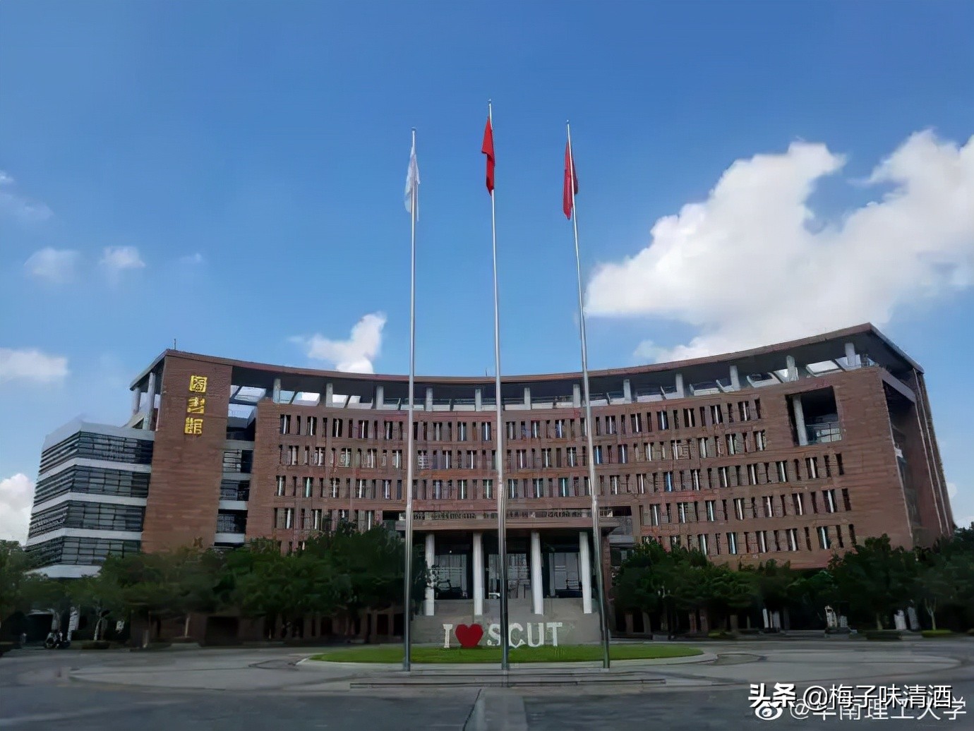 看呆了！广东的大学图书馆到底可以豪华到什么程度？