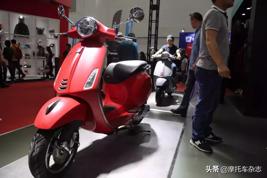 新款Vespa 300售价4.98万起，横置V缸ADV发布！