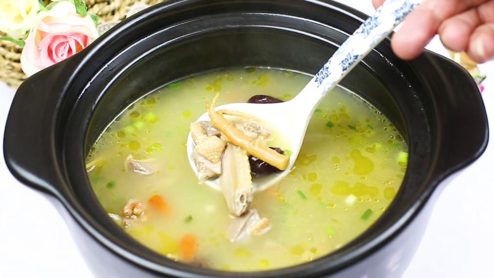 乳鸽汤怎么炖才好喝?教你正确的做法,汤浓味鲜又好喝